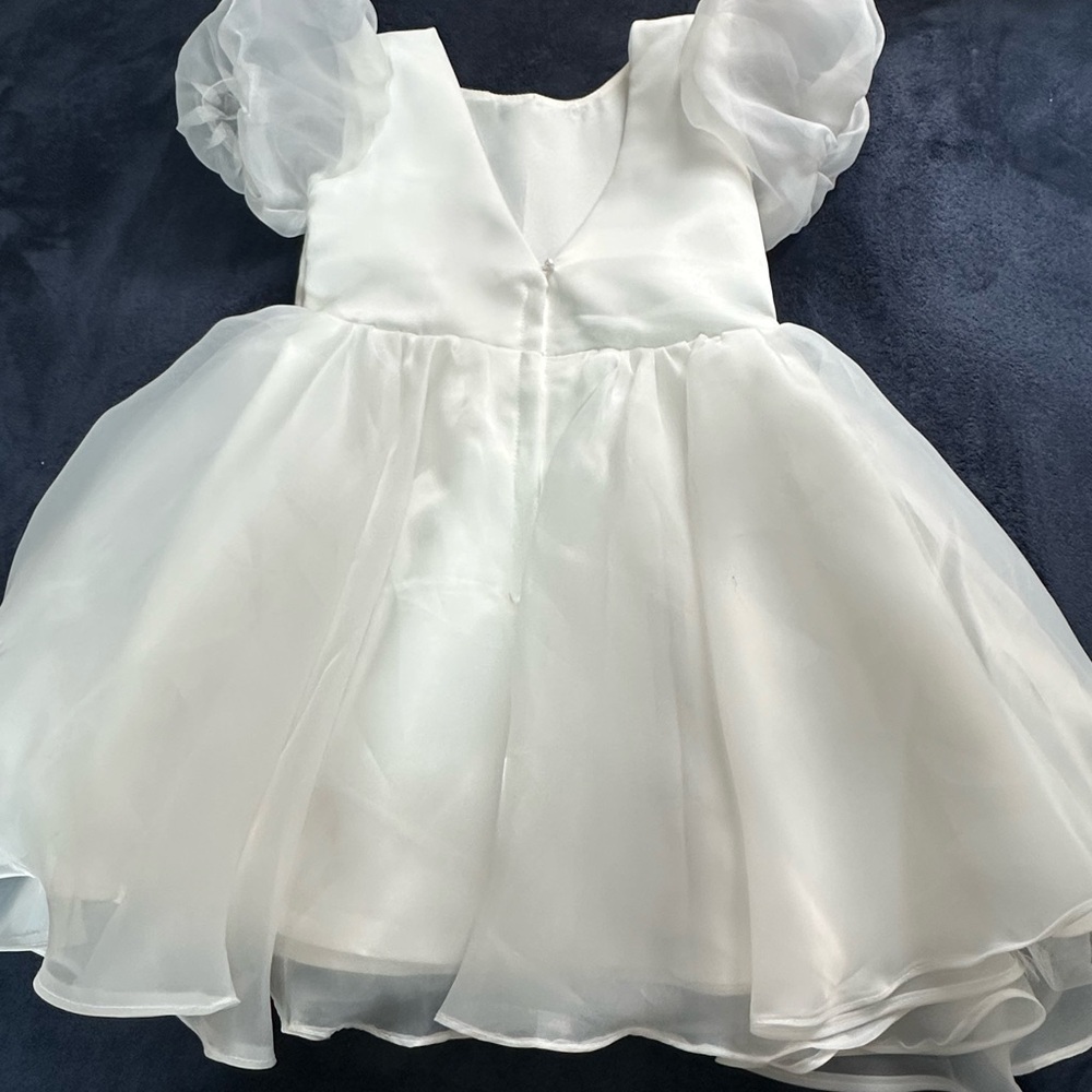 Elegant White Puff Sleeve Dress